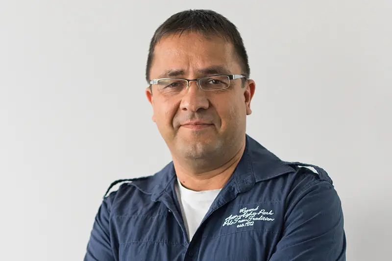 Portrait von Ulf Lindner Laborleiter Jessen, Zahntechnikermeister Fachbereich Implantologie und Keramik